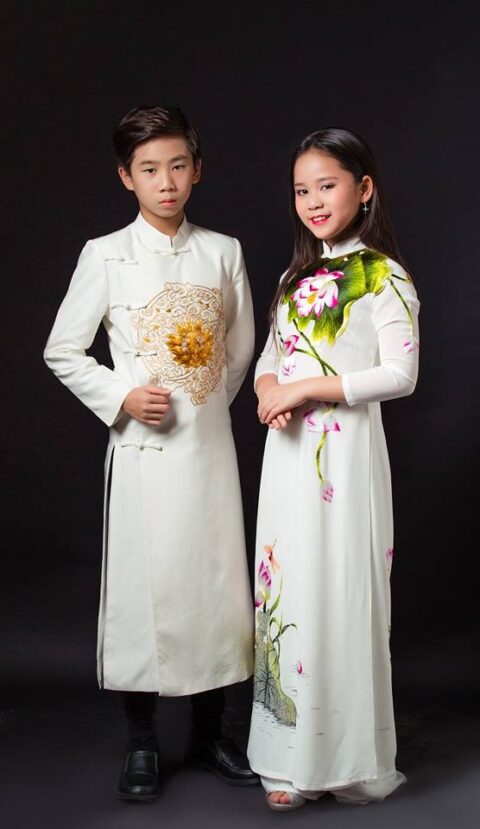 Vẻ đẹp của Áo dài lụa và đường nét Bảo tướng liên hoa trong cuộc thi “Prince & Princess International 2018”