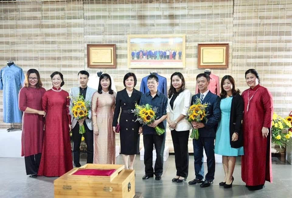 ao dai tuan sanh 3